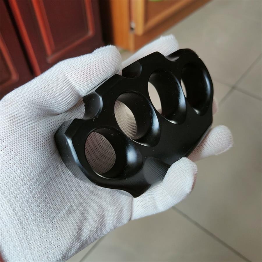 Thickened Classic Bakelite Knuckle Duster