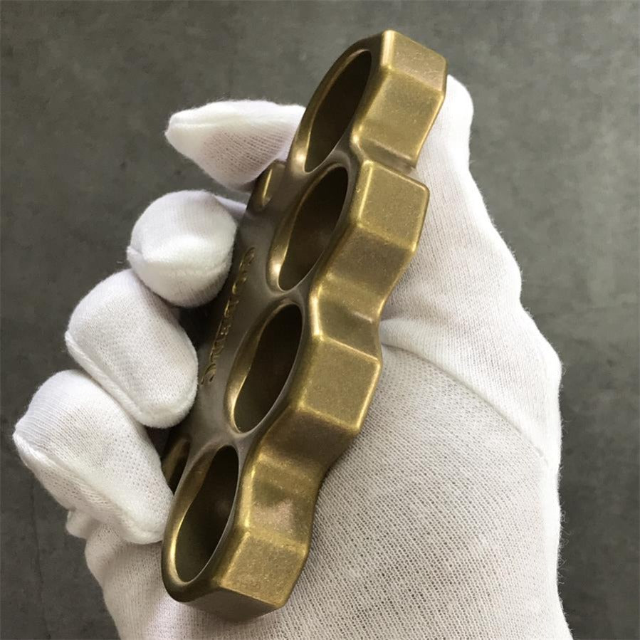 Classic Old Color Solid Brass Knuckle Duster