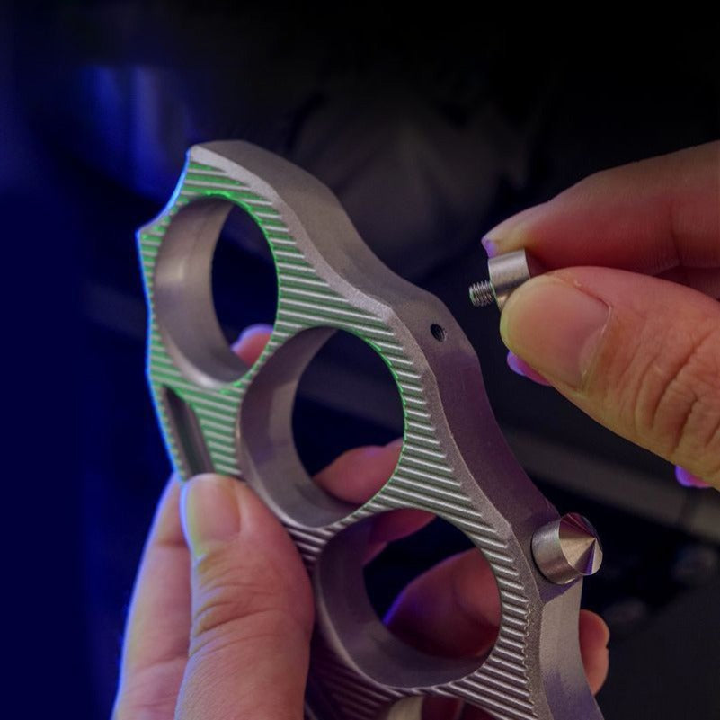 Fashion Knuckle Duster Broken Window Protective Gear