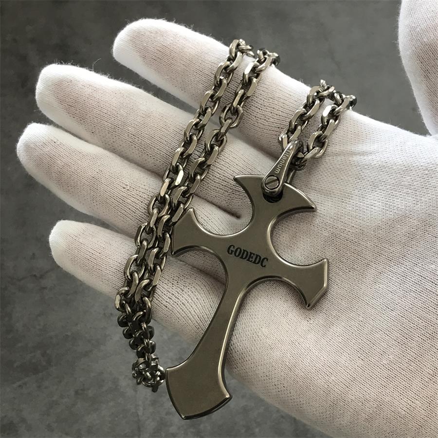 GODEDC Titanium Cross Knuckle Self Defense Necklace Decoration