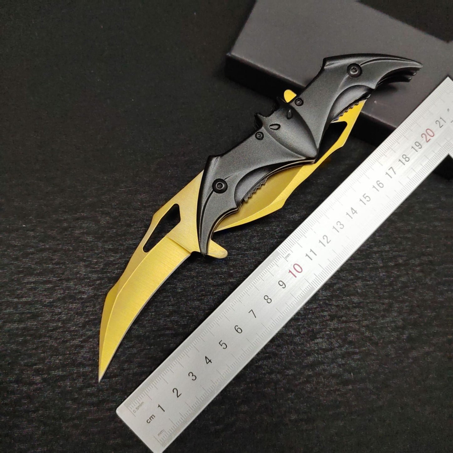 Bat Knife Double Blade Folding Knife Outdoor Camping Defense Hunting Pocket Knives