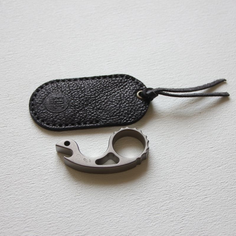 Titanium Alloy Snail Knuckle Duster Multi-function EDC Tool