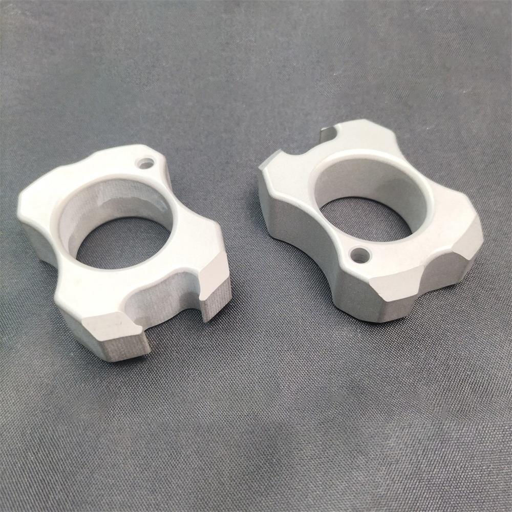 Mini Knuckle Duster Multifunctional Bottle Opener Tool