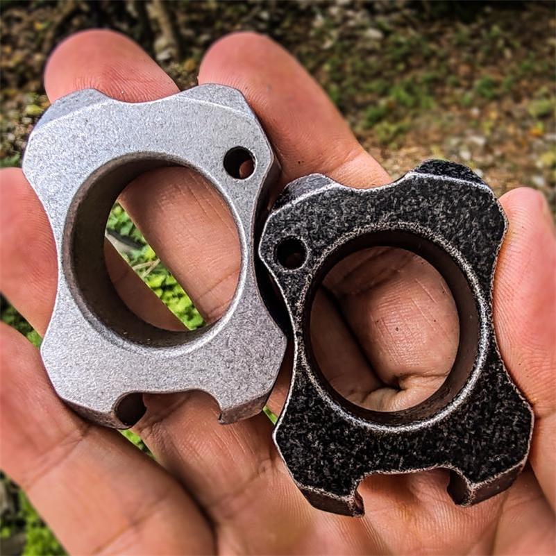 Multifunctional Bottle Opening Knuckle Duster Broken Window Protective Gear