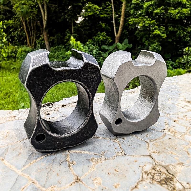 Multifunctional Bottle Opening Knuckle Duster Broken Window Protective Gear