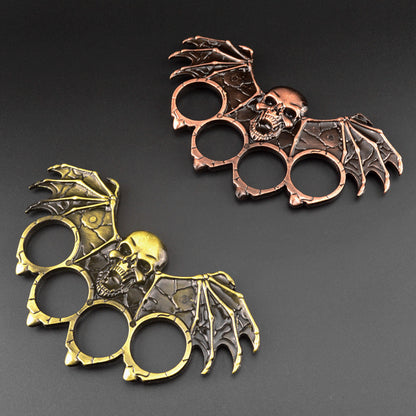 Large Bat Knuckle Duster Four Fingers Tiger Fist Ring Hand Buckle Outdoor Defense Gloves Combat Broken Windows EDC Tools