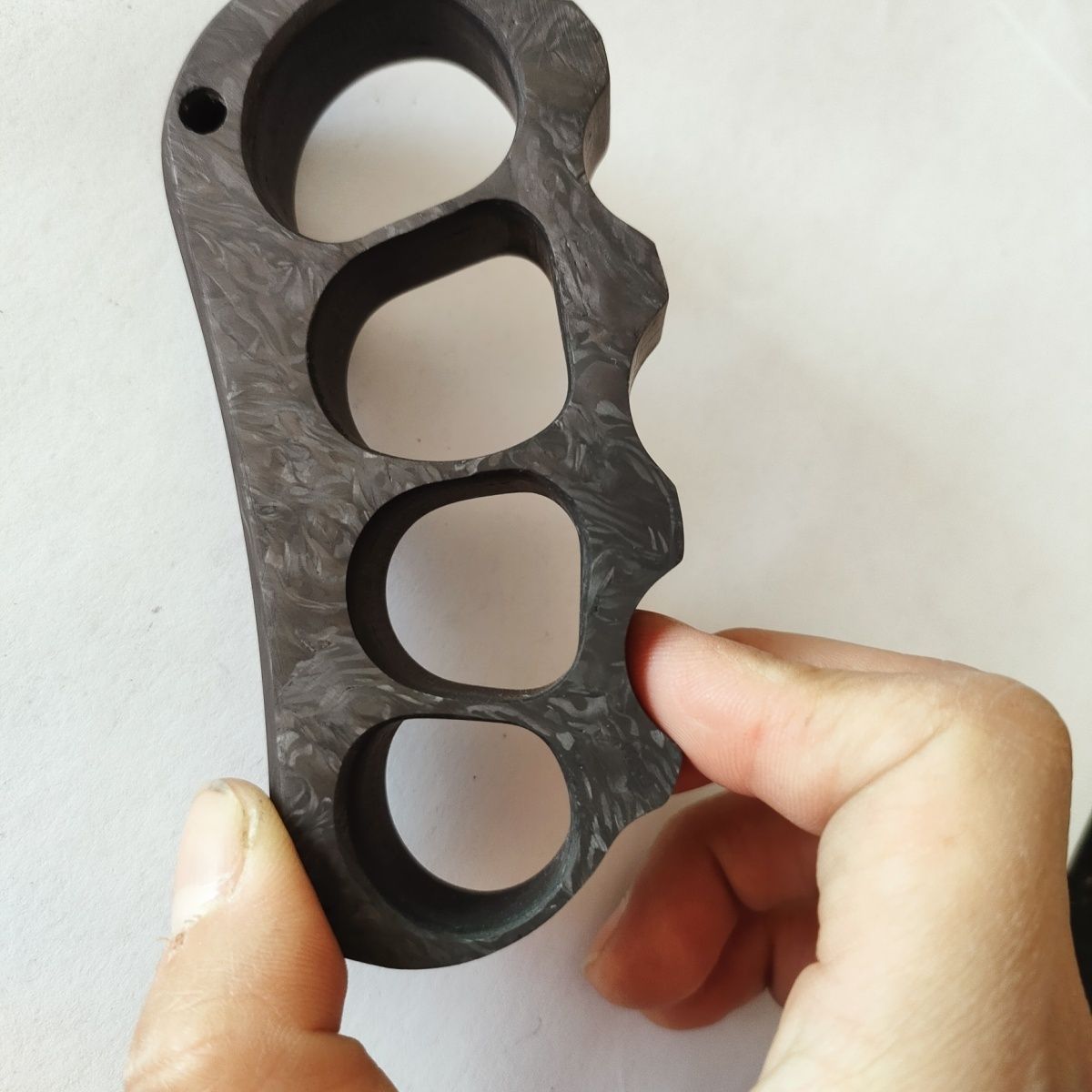 Carbon Fiber Knuckle Duster Boxing Four Finger Buckle Defense Window Breaker Outdoor EDC Tool