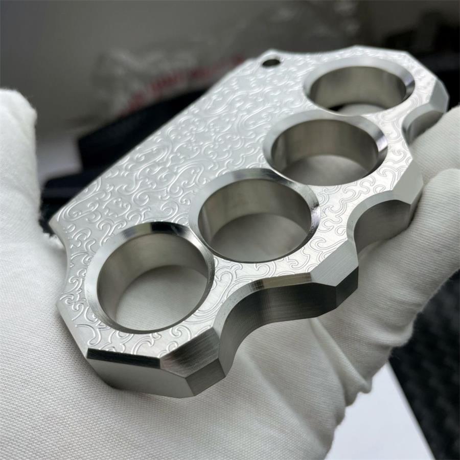 Engraved Pattern Knuckle Duster Sturdy Steel EDC Tool