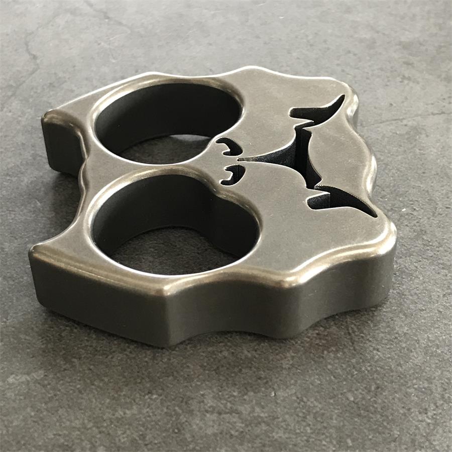 GODEDC Solid TC21 Titanium Alloy Dog Knuckle Duster