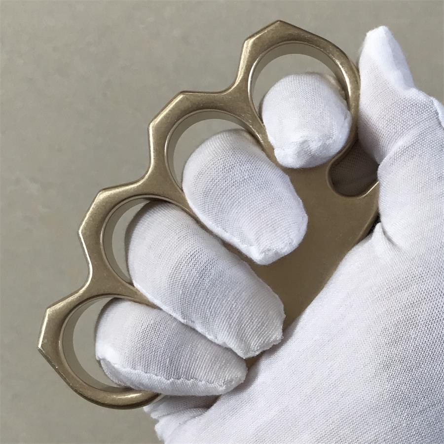 The KING Stonewashed Classic Brass Knuckle Duster