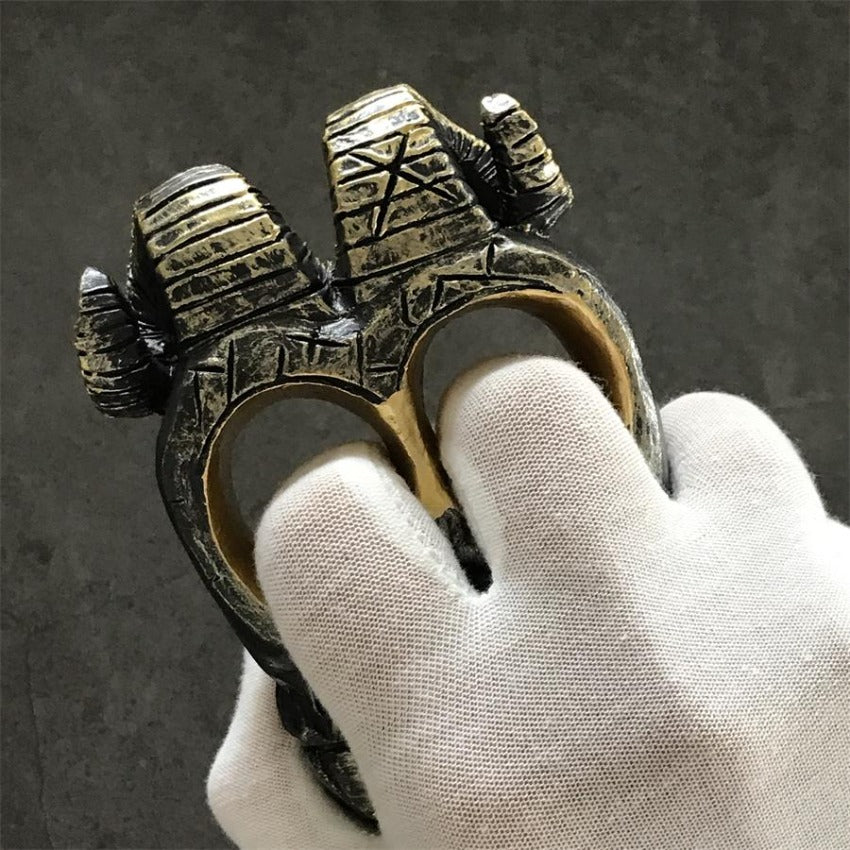 Fashion Skull Knuckle Duster Ram Horn Decorations